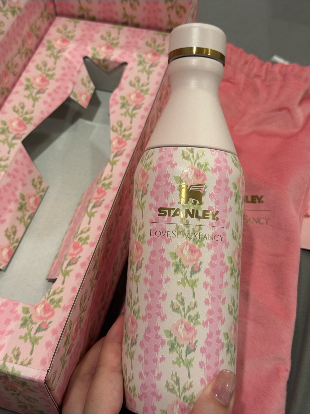 The Stanley x Loveshackfancy All day slim bottle Blooming Heirloom 16oz - Picture 1 of 7